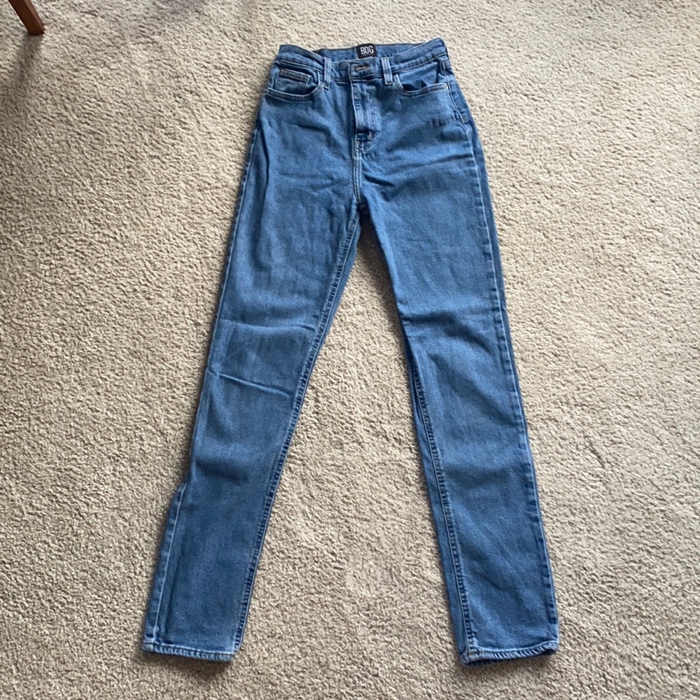 BDG Girlfriend High-Rise Straight leg Jeans